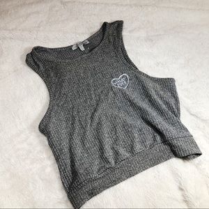 Grey tank crop